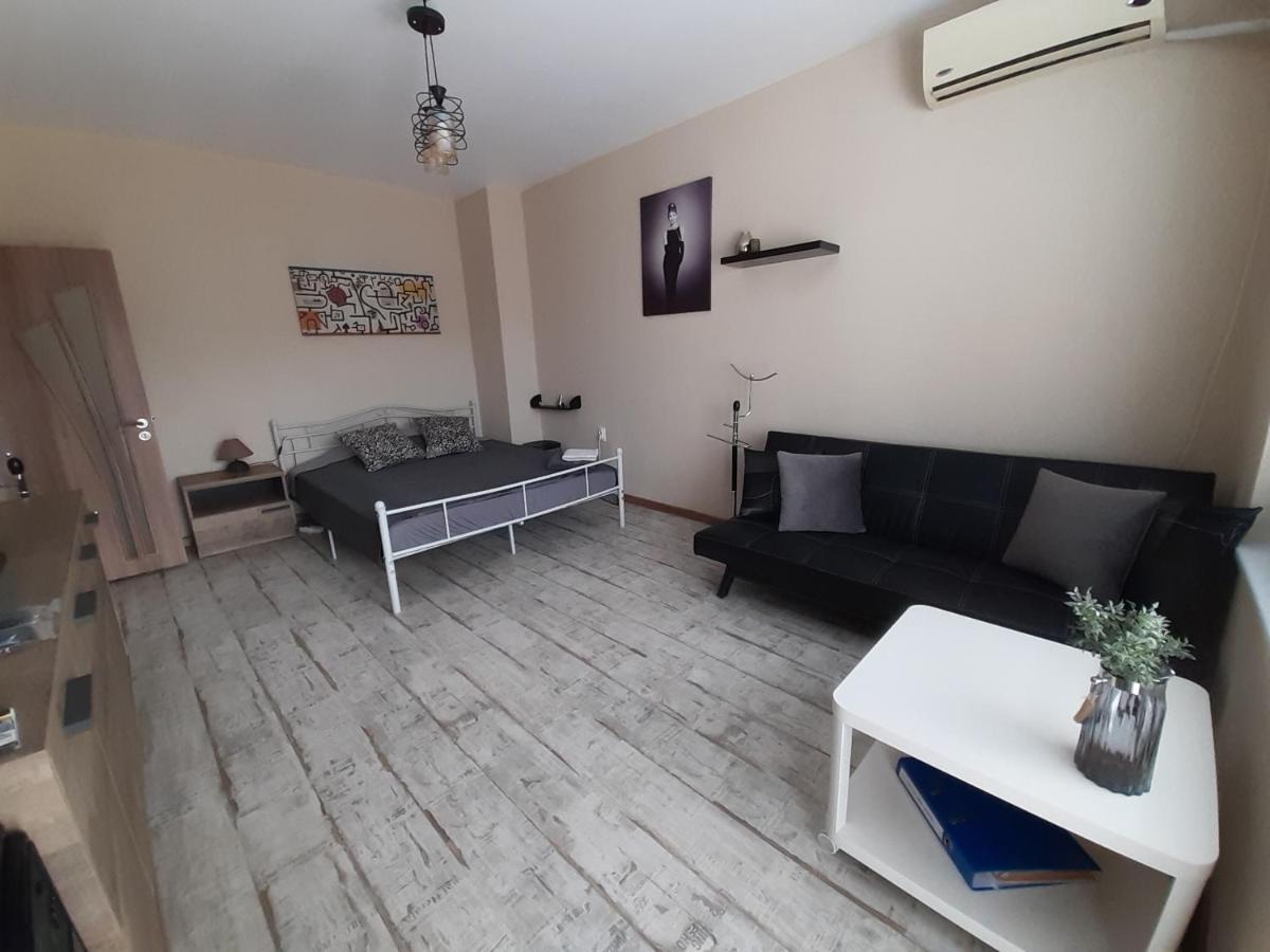 Lefterov'S Guests Suite Warna Exterior foto